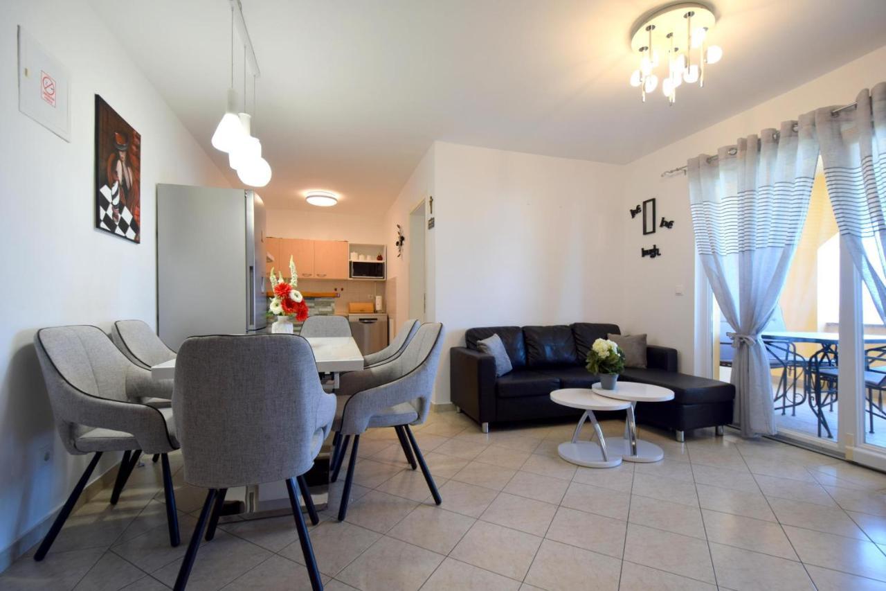 Apartment Lucy マリンスカ エクステリア 写真